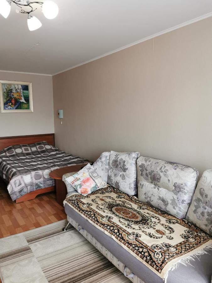1 Комнатная Квартира В Самом Центре С Видом На Сквер Qostanay Esterno foto