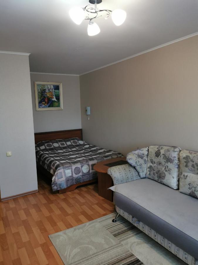 1 Комнатная Квартира В Самом Центре С Видом На Сквер Qostanay Esterno foto